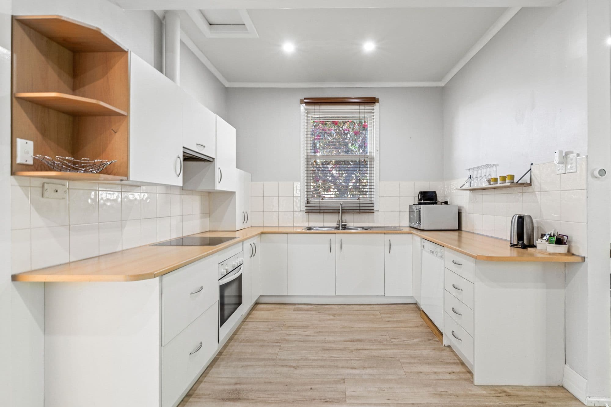 5 Barton Avenue, Ferntree Gully VIC 3156, Ferntree Gully - Thumbnail 5