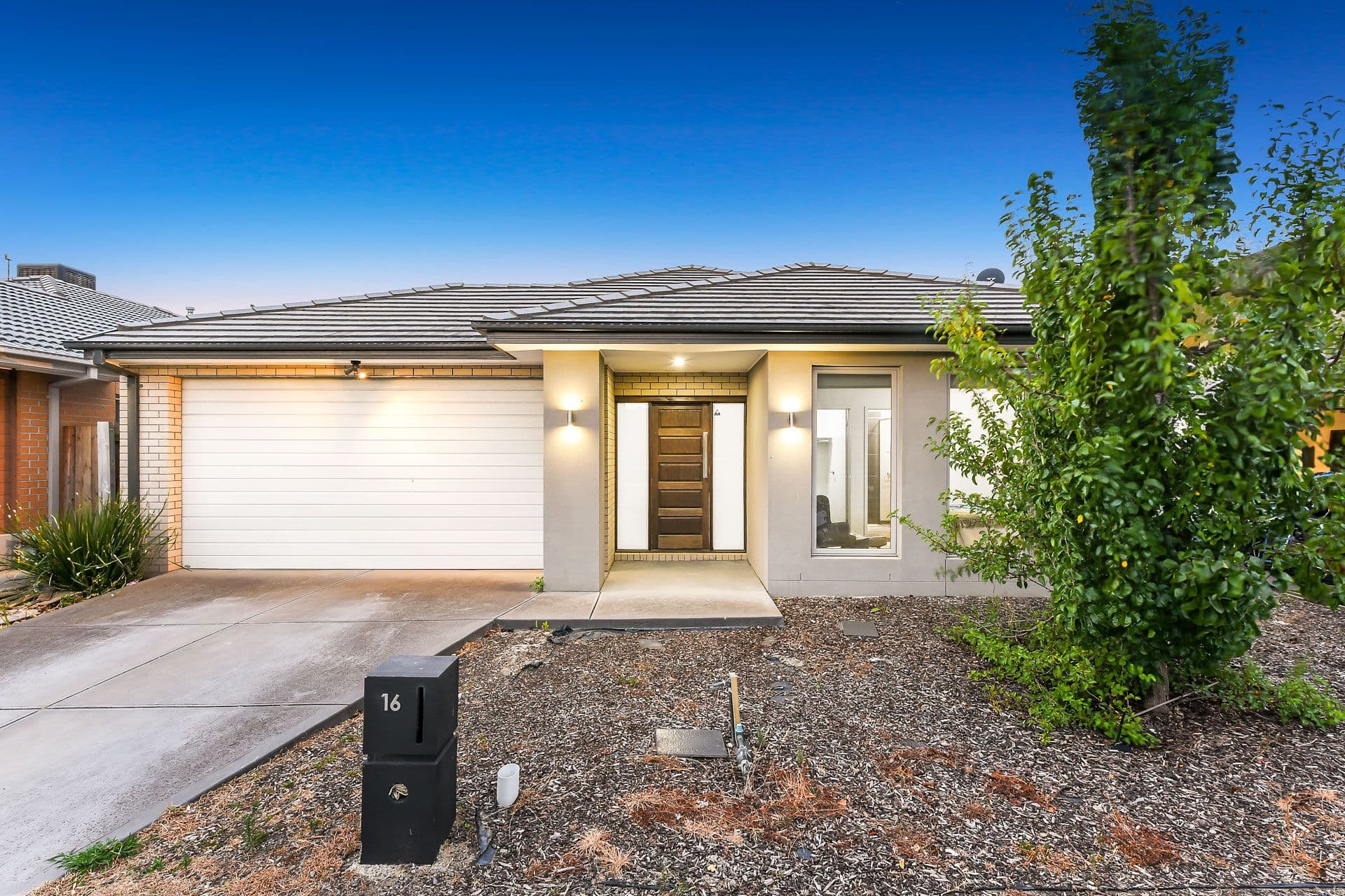 16 McNaughton Crescent, Berwick VIC 3806, Berwick - Image 1