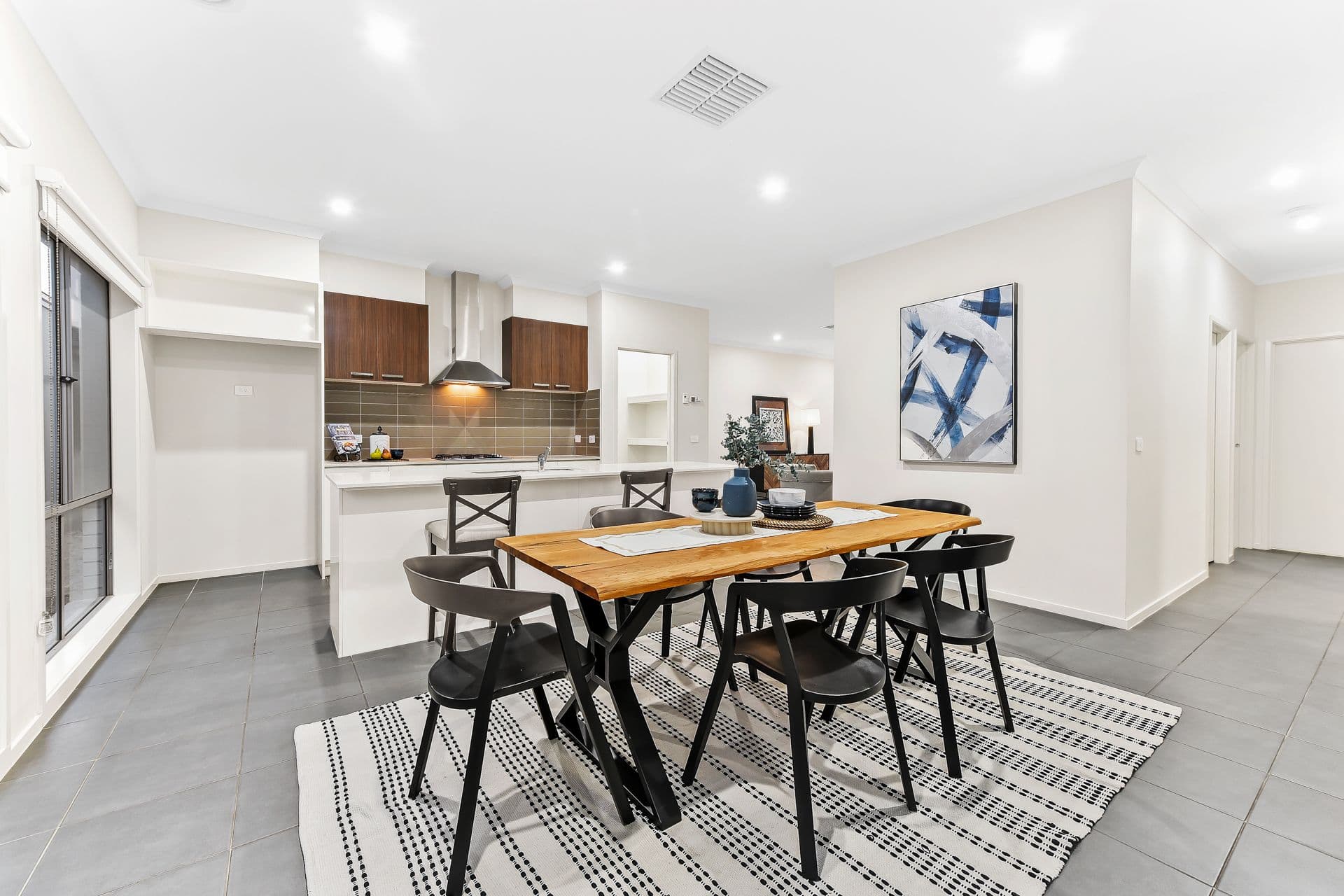 16 McNaughton Crescent, Berwick VIC 3806, Berwick - Thumbnail 5