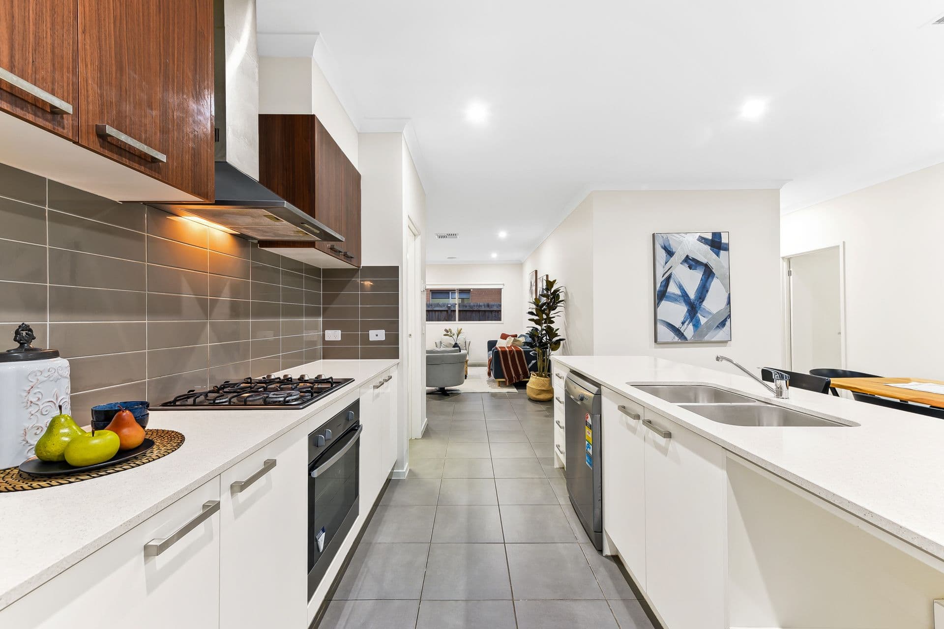 16 McNaughton Crescent, Berwick VIC 3806, Berwick - Thumbnail 6