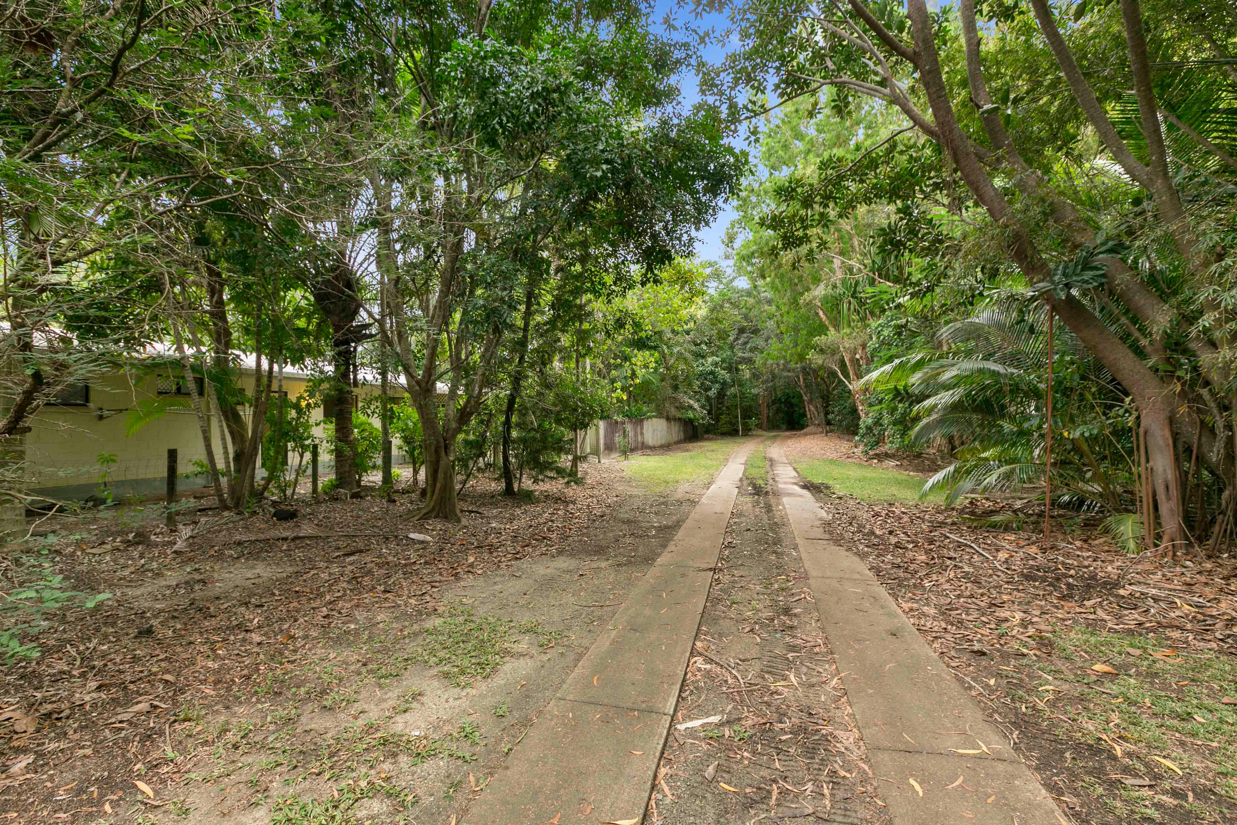 30 Strombus Avenue, Trinity Beach QLD 4879, Trinity Beach - Thumbnail 2