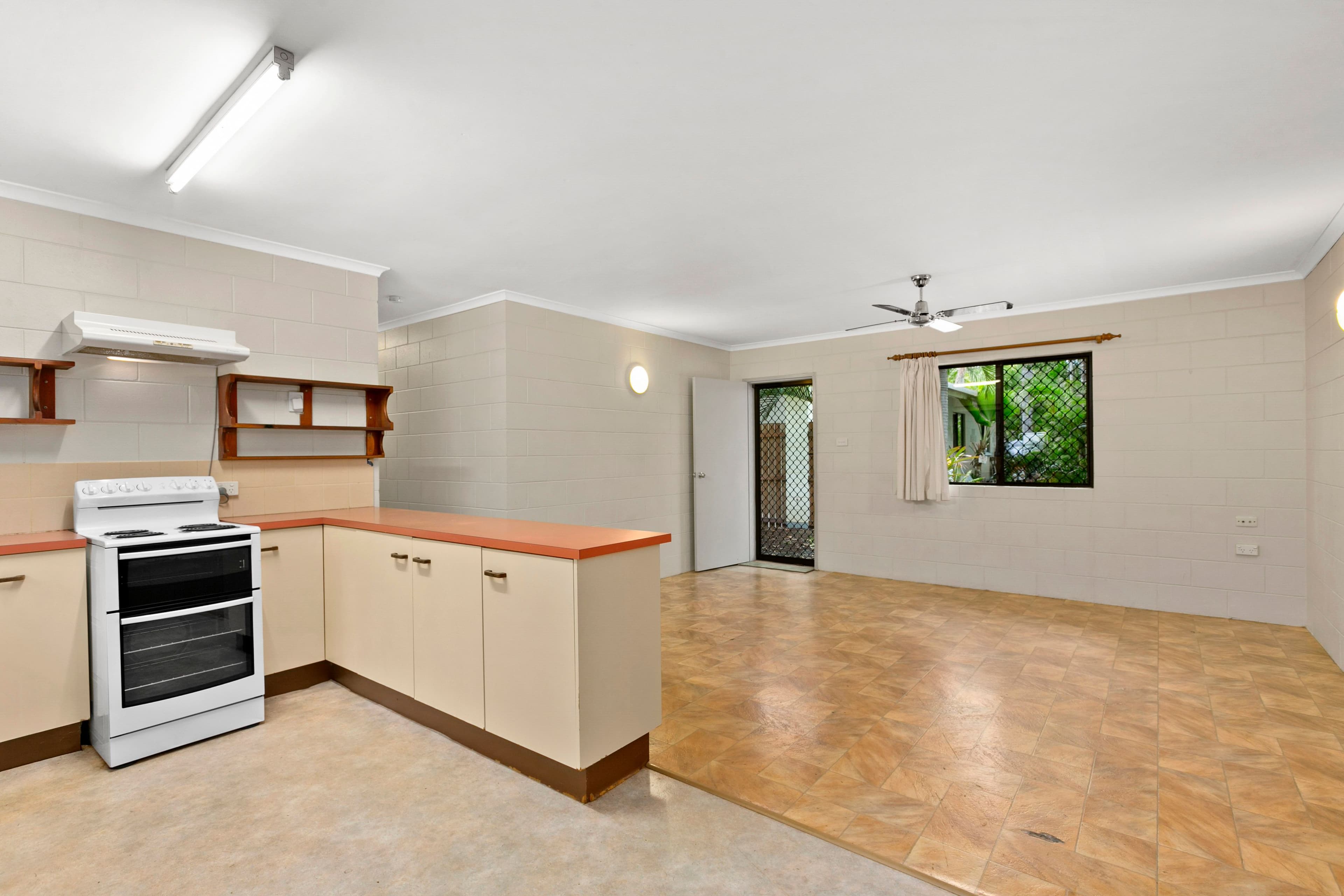 30 Strombus Avenue, Trinity Beach QLD 4879, Trinity Beach - Thumbnail 3