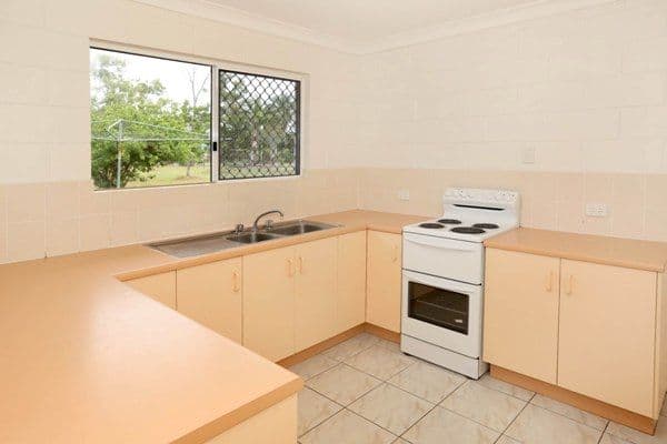 22 Joanne Street, DEERAGUN QLD 4818, Deeragun - Thumbnail 5