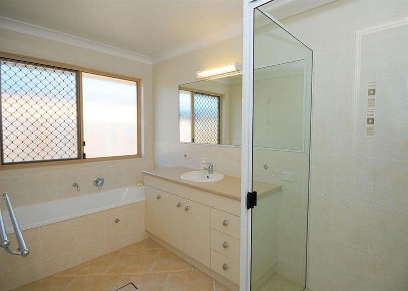 25 Yarrilee Circuit, Hervey Bay QLD 4655, Hervey Bay - Thumbnail 8