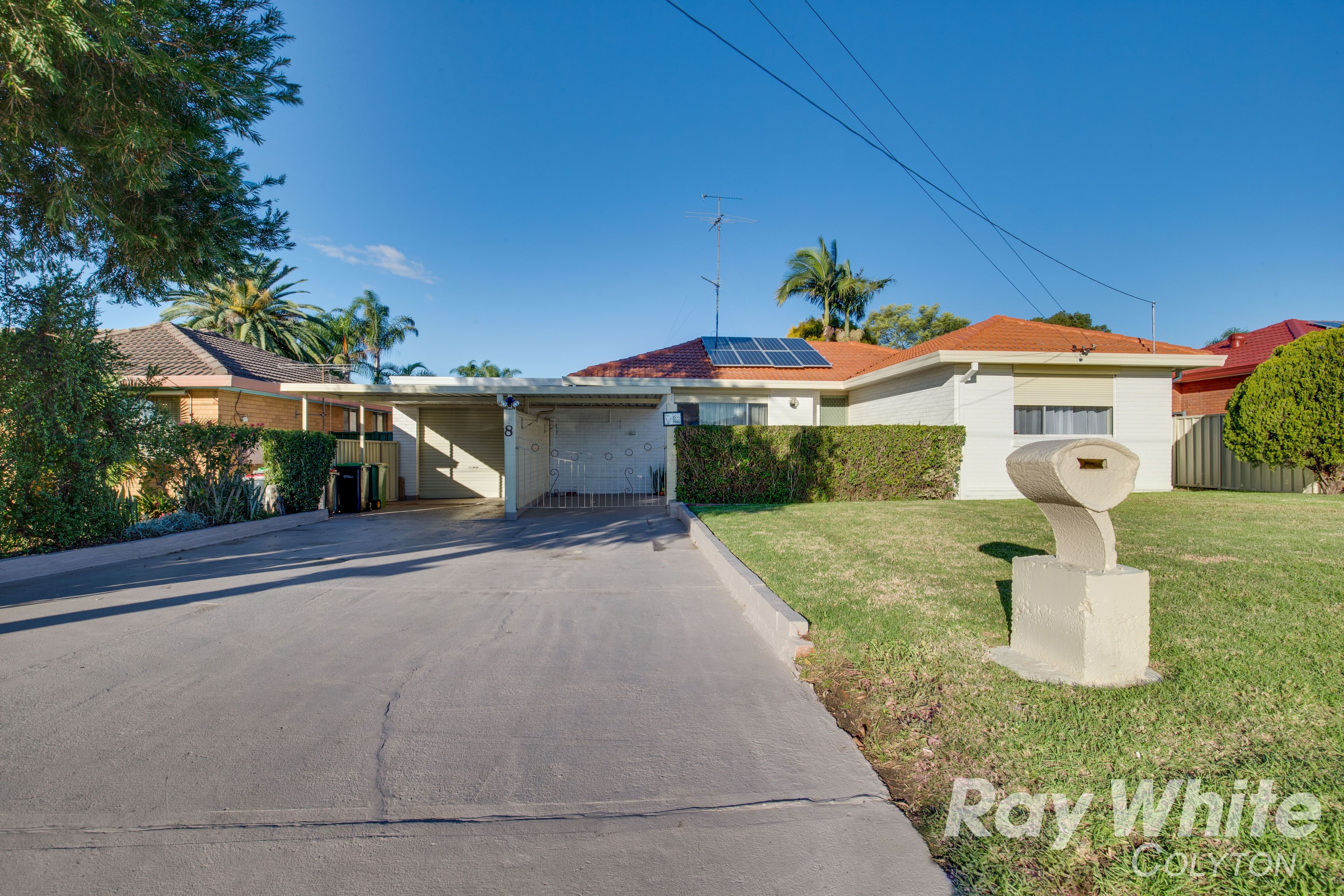 8 Holmes Street, Colyton - Thumbnail 2