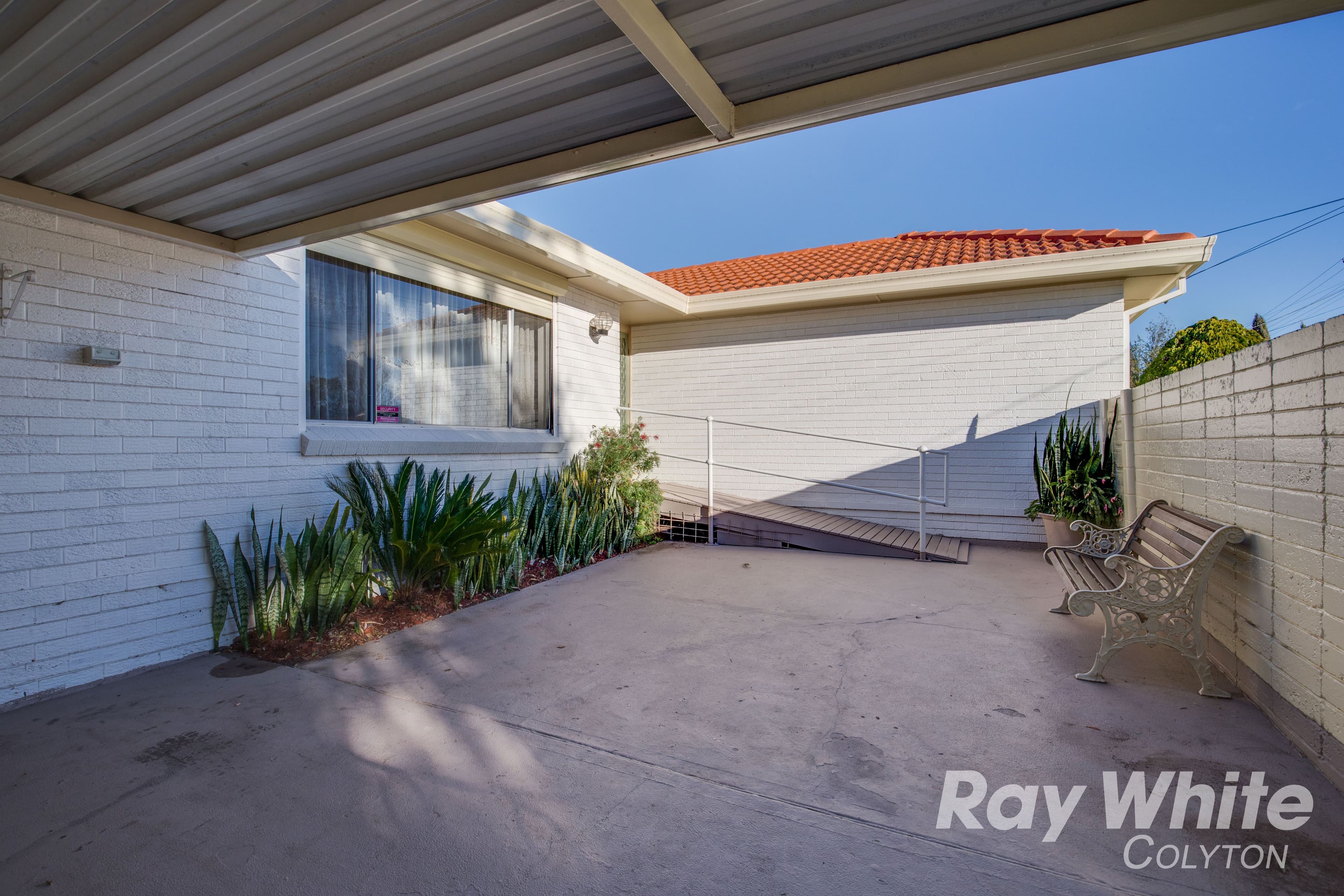 8 Holmes Street, Colyton - Thumbnail 3