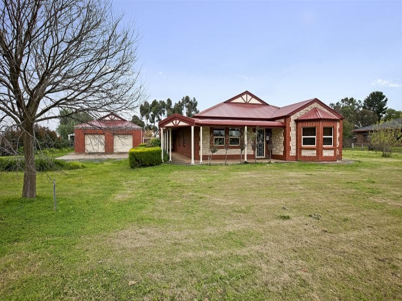 1921 Two Wells Road, Buchfelde - Image 1