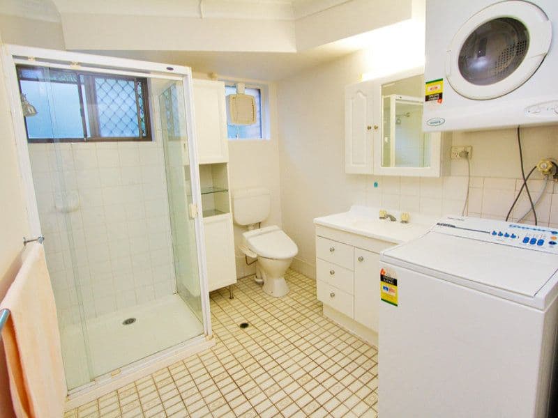 31 Bishop Street, ST LUCIA QLD 4067, St Lucia - Thumbnail 5