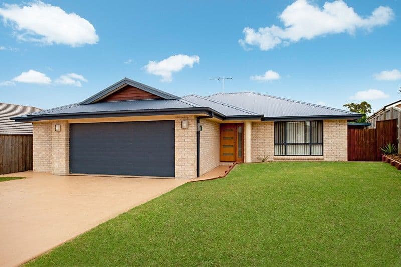 8 Flametree Close, ABERGLASSLYN NSW 2320, Aberglasslyn - Image 1