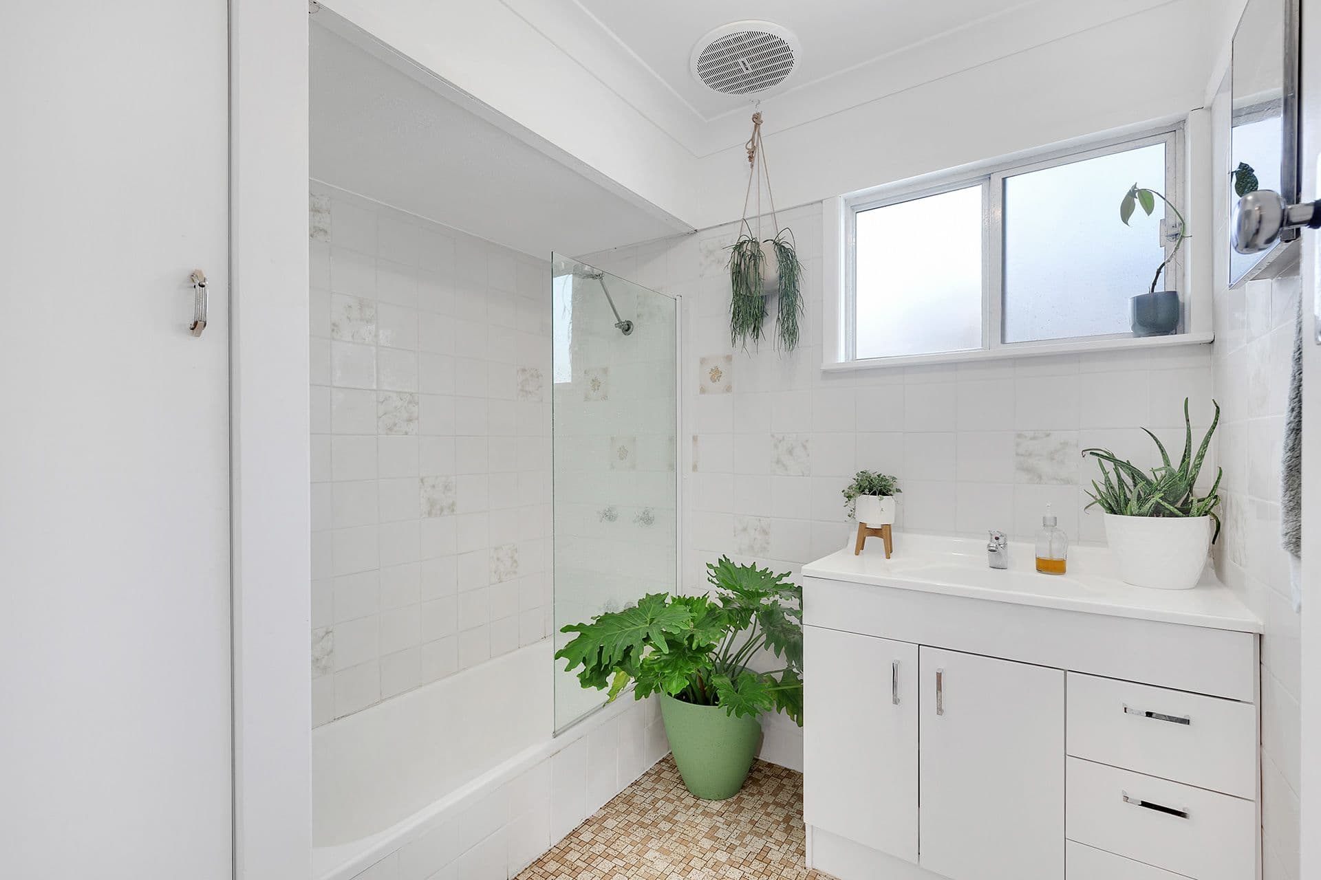 34 The Drive, Bardon QLD 4065, Bardon - Thumbnail 7