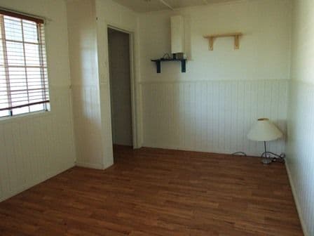 12 Mimosa Street, Blackall QLD 4472, Blackall - Thumbnail 4