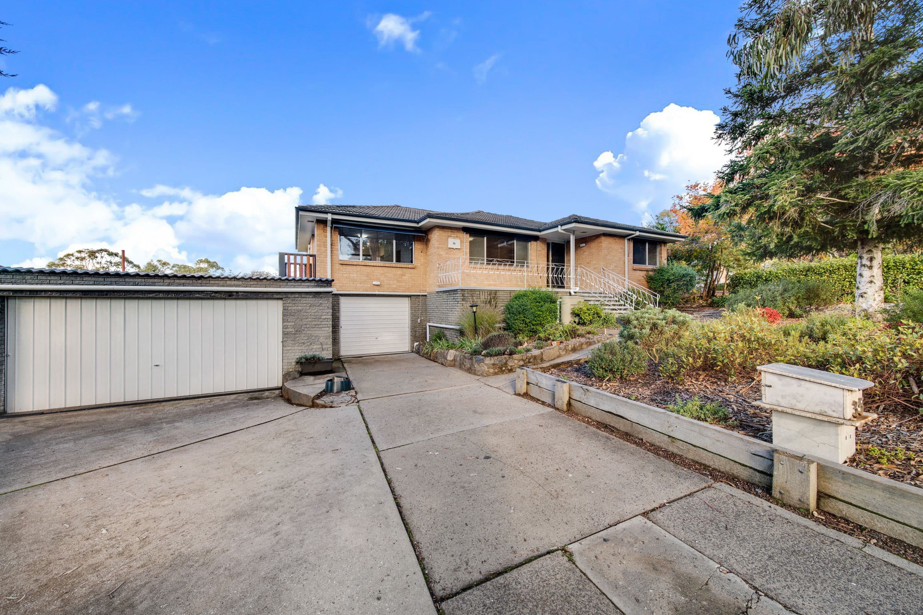35 Greenvale Street, Fisher ACT 2611, Fisher - Thumbnail 2