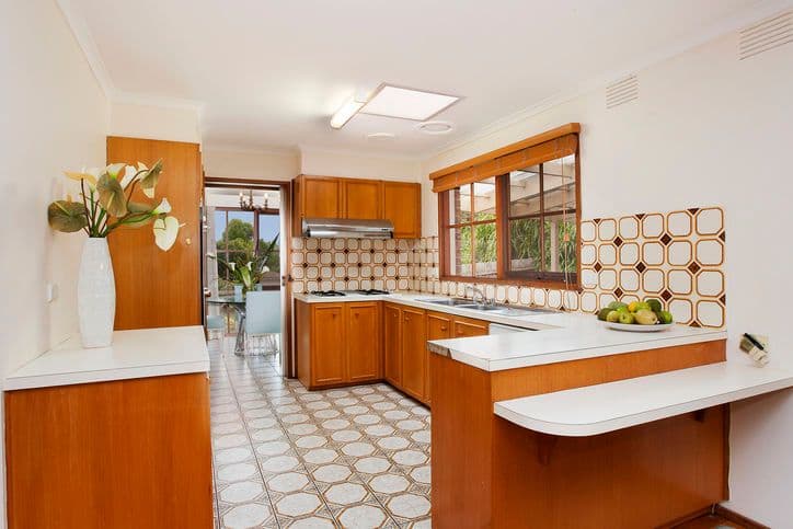 18 Valepark Drive, DONVALE VIC 3111, Donvale - Thumbnail 4