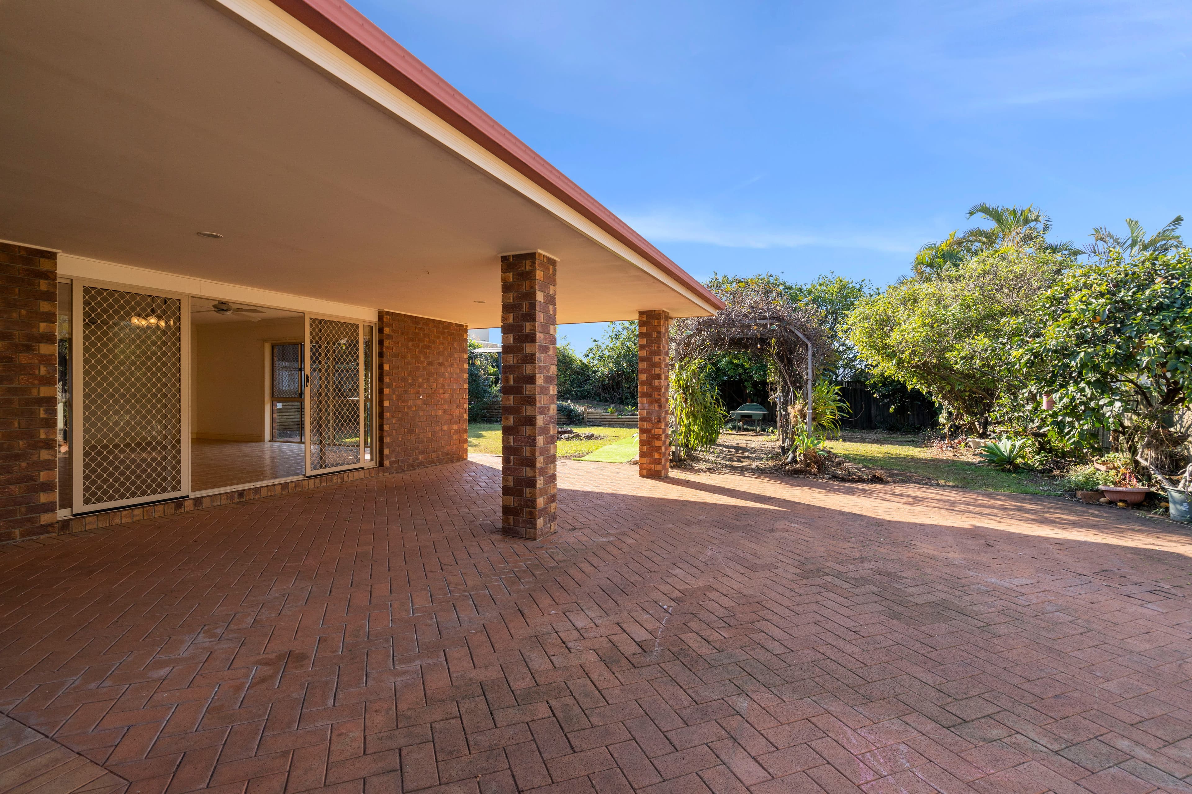 27 Queensbury Court, Wellington Point QLD 4160, Wellington Point - Thumbnail 2