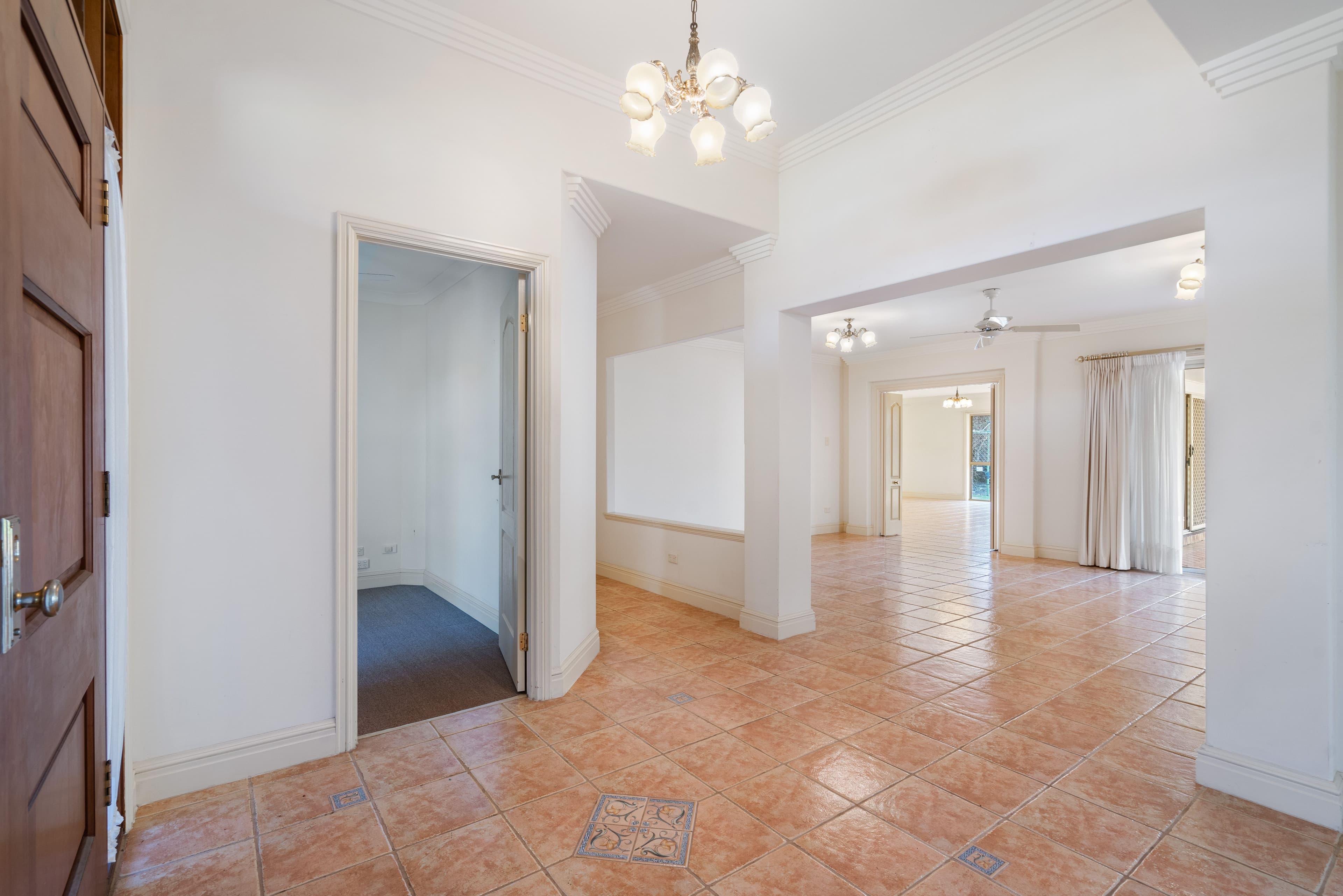 27 Queensbury Court, Wellington Point QLD 4160, Wellington Point - Thumbnail 4
