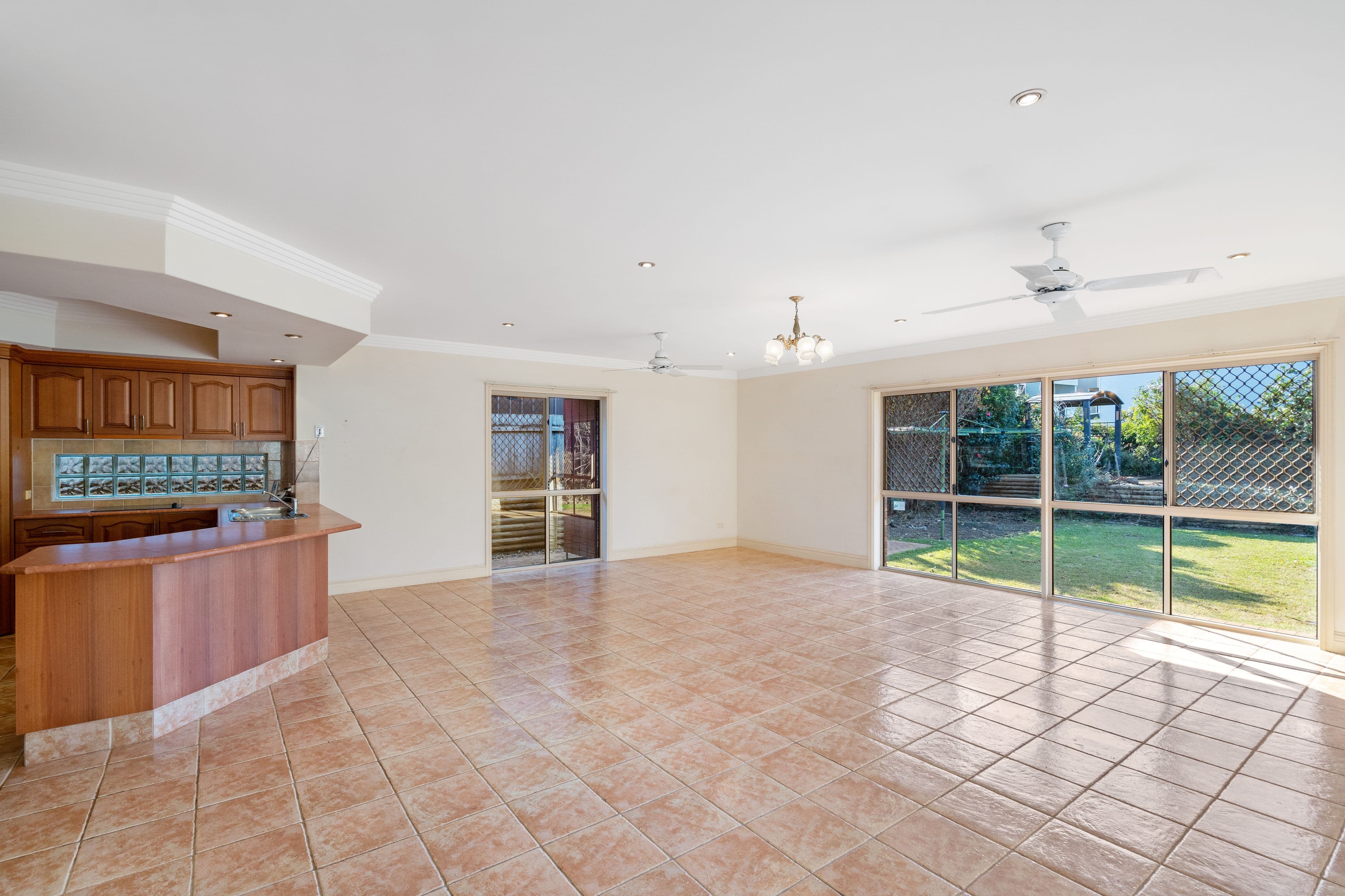 27 Queensbury Court, Wellington Point QLD 4160, Wellington Point - Thumbnail 7