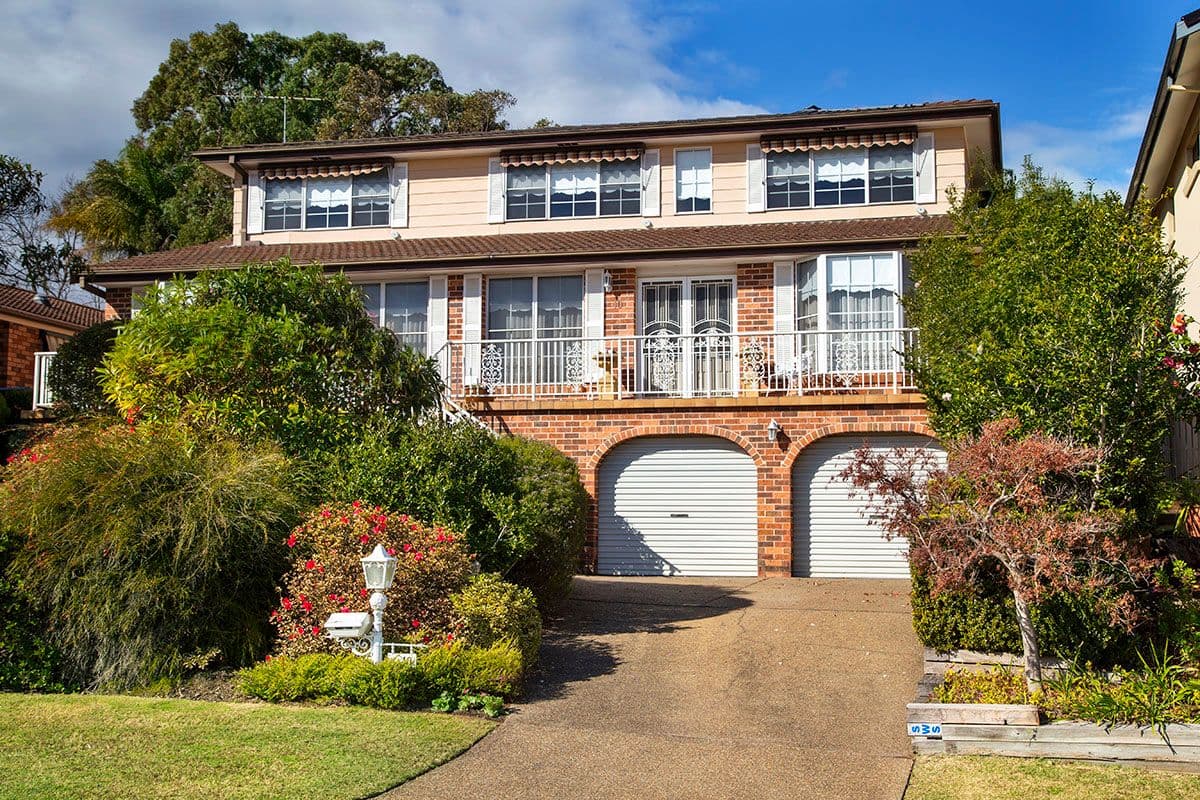 10 Blackwattle Place, Alfords Point - Image 1
