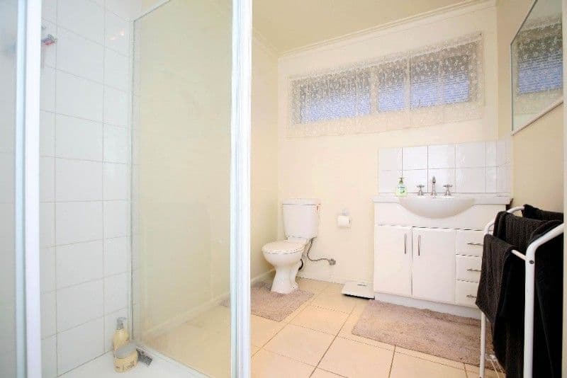 5 Barton Court, BUNDOORA VIC 3083, Bundoora - Thumbnail 3