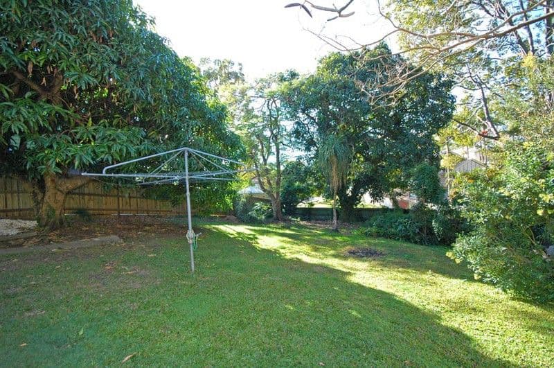 26 Oxley Drive, HOLLAND PARK QLD 4121, Holland Park - Thumbnail 3