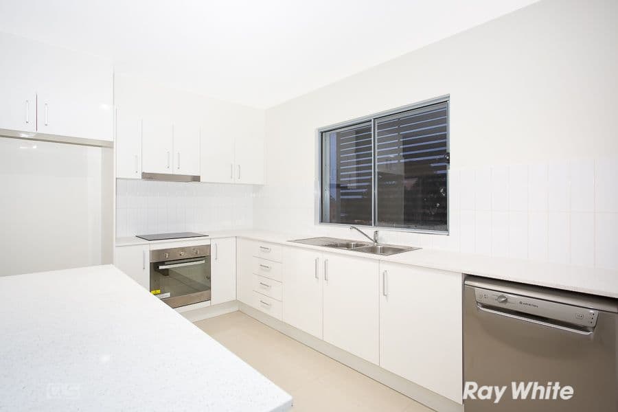 2 Blaik Street, WOORIM QLD 4507, Woorim - Thumbnail 4