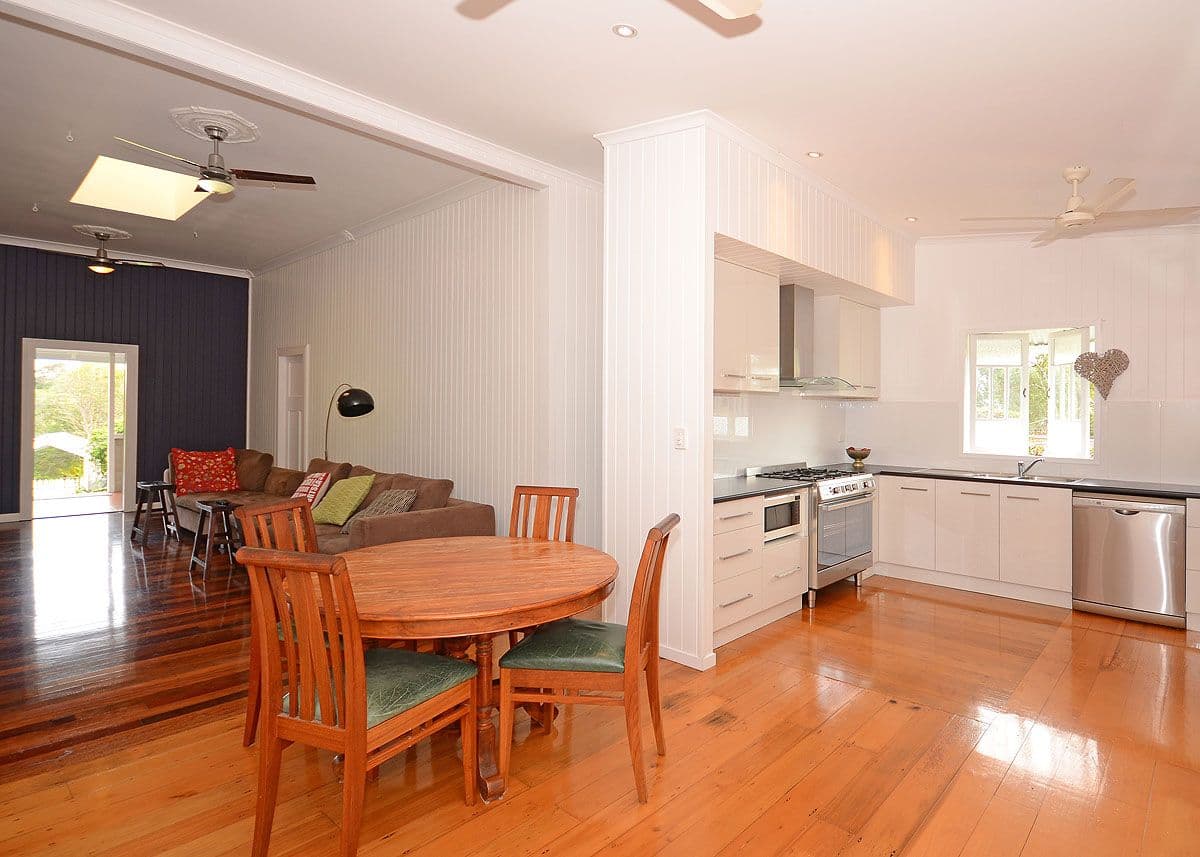 11 Petersen Road, CRAIGNISH QLD 4655, Craignish - Thumbnail 2
