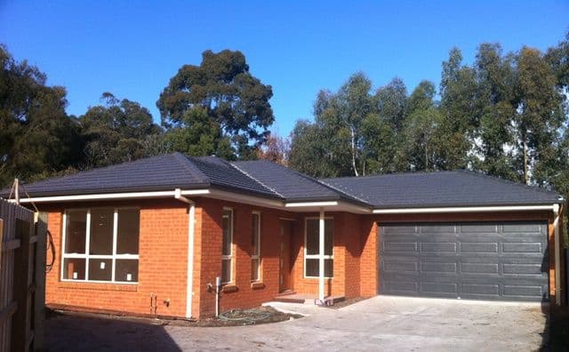 40 Swinburne Avenue, MOOROOLBARK VIC 3138, Mooroolbark - Thumbnail 2