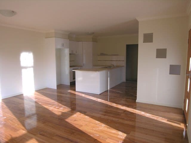 40 Swinburne Avenue, MOOROOLBARK VIC 3138, Mooroolbark - Thumbnail 5