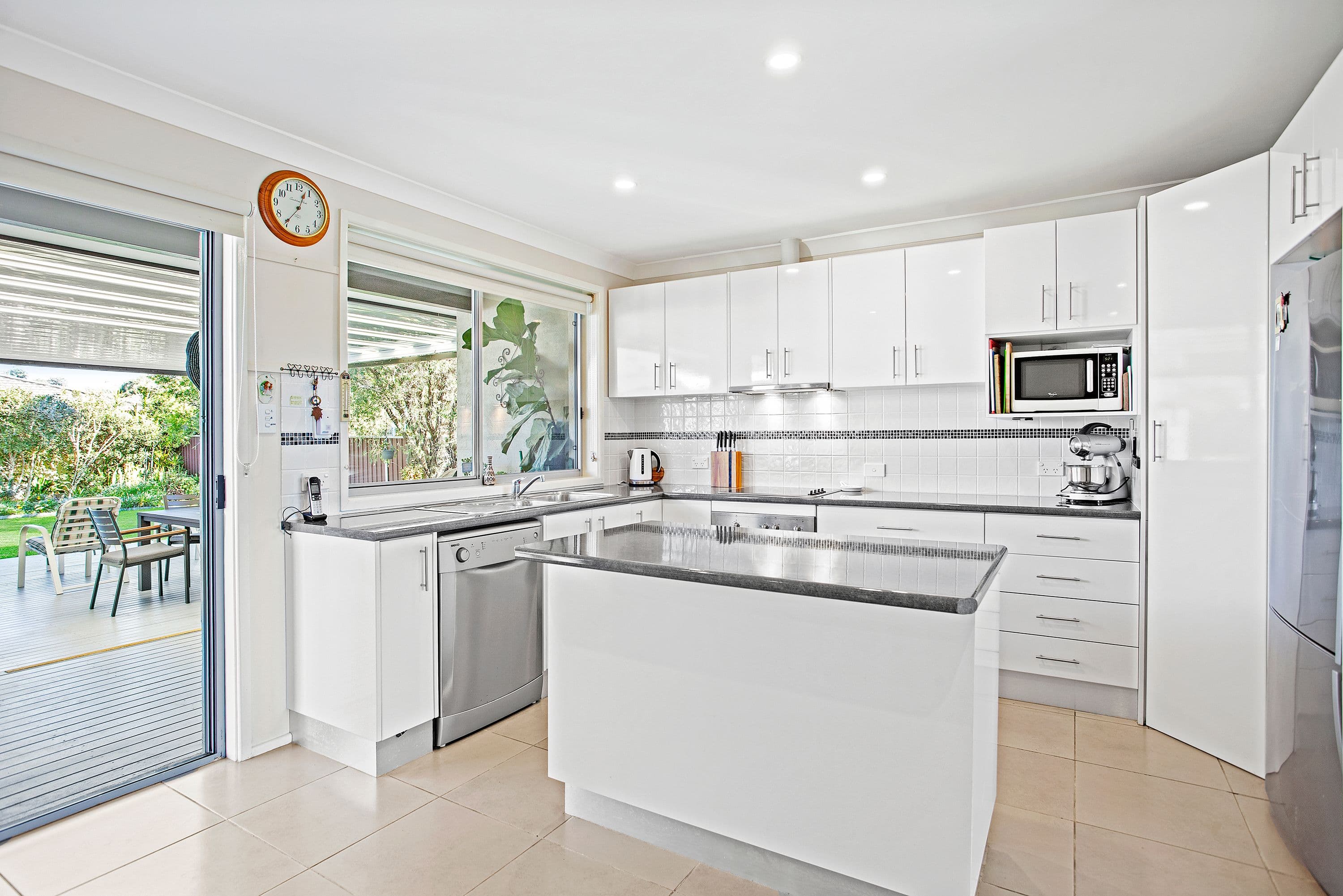 8 Sturt Street, Killarney Vale NSW 2261, Killarney Vale - Thumbnail 2