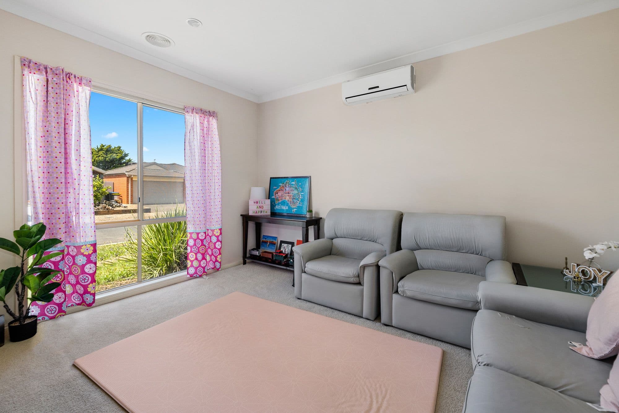 26 Everwin Drive, Werribee VIC 3030, Werribee - Thumbnail 2