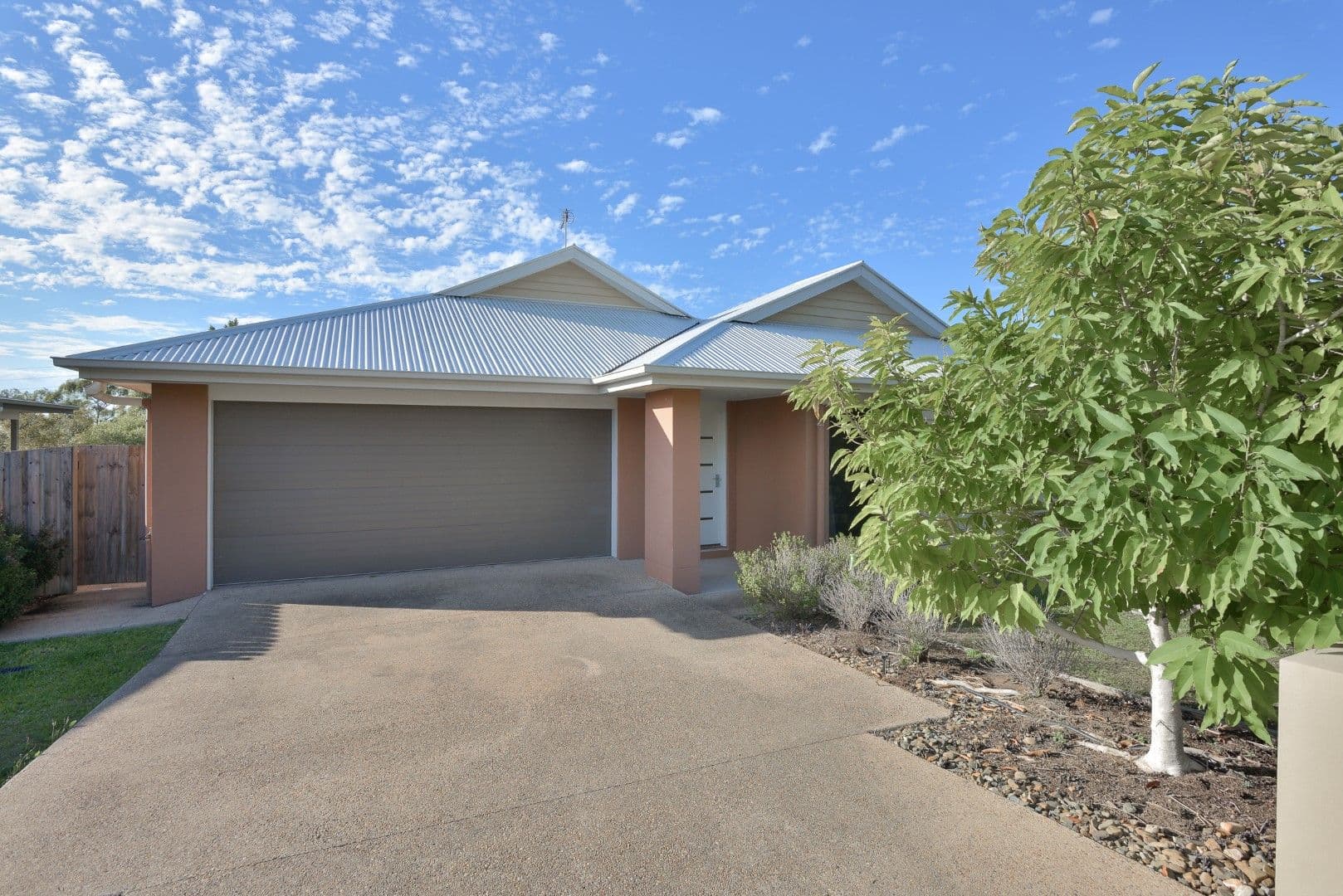 37 Florey Place, Kirkwood QLD 4680, Kirkwood - Thumbnail 3