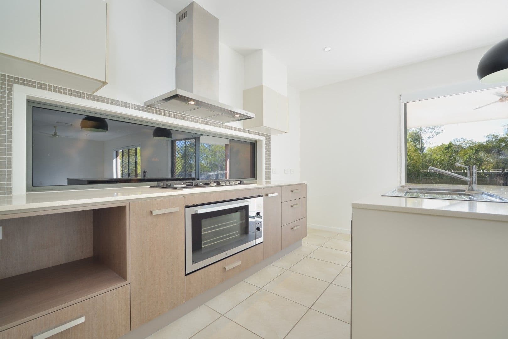 37 Florey Place, Kirkwood QLD 4680, Kirkwood - Thumbnail 5