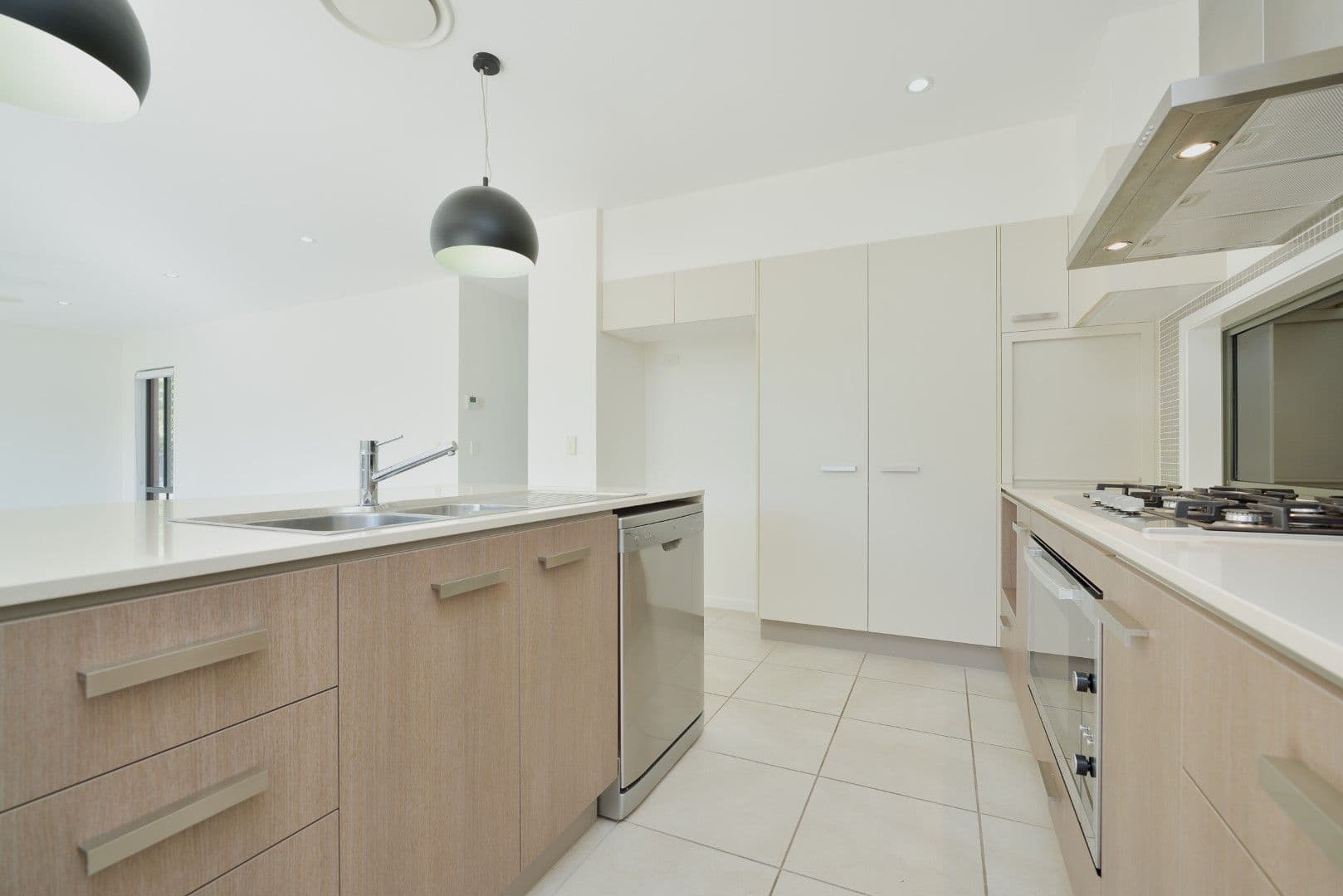 37 Florey Place, Kirkwood QLD 4680, Kirkwood - Thumbnail 7