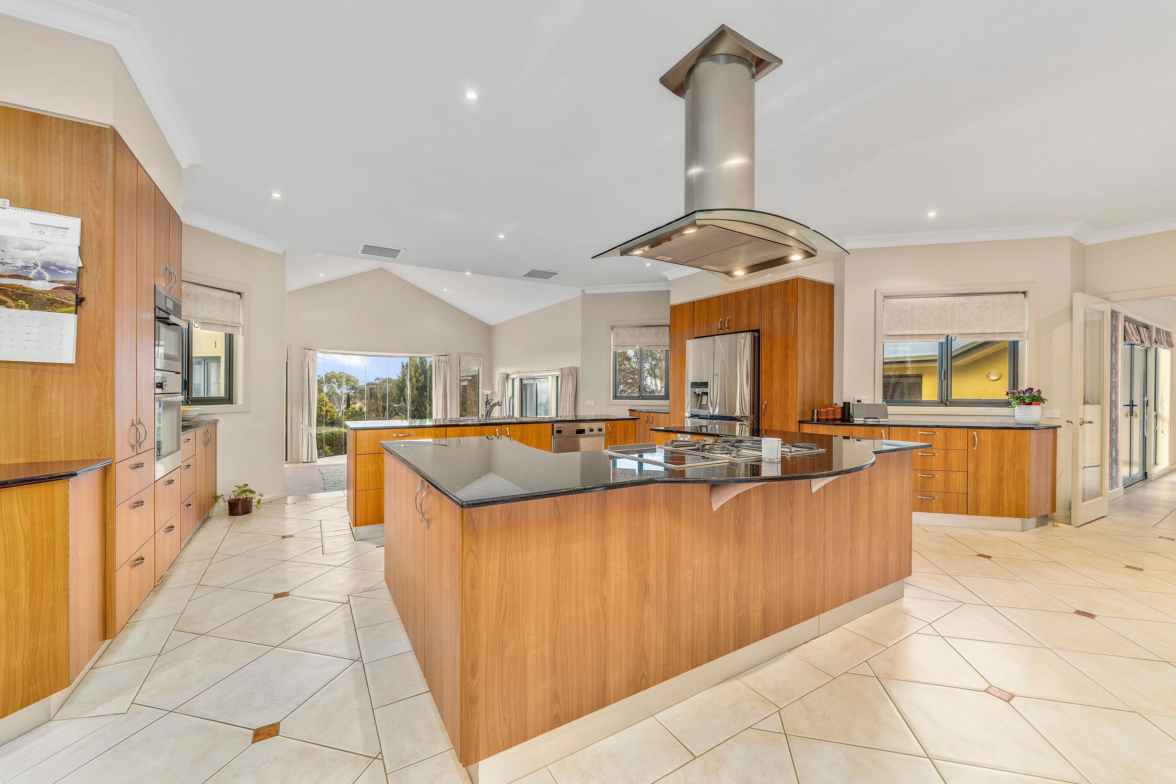 1 Vallencia Drive, Jeir - Thumbnail 8
