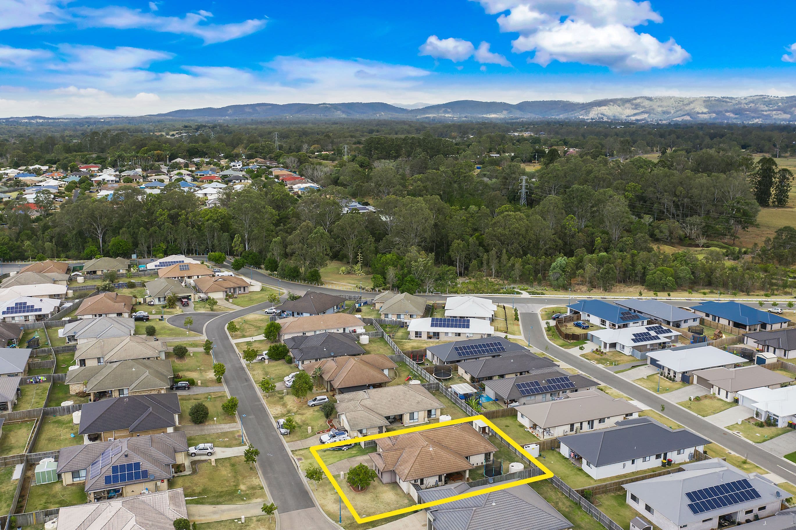 11 Woodfern Drive, Upper Caboolture QLD 4510, Upper Caboolture - Thumbnail 2