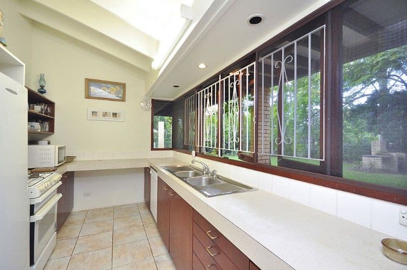 225 Boundary Road, BARDON QLD 4065, Bardon - Thumbnail 6
