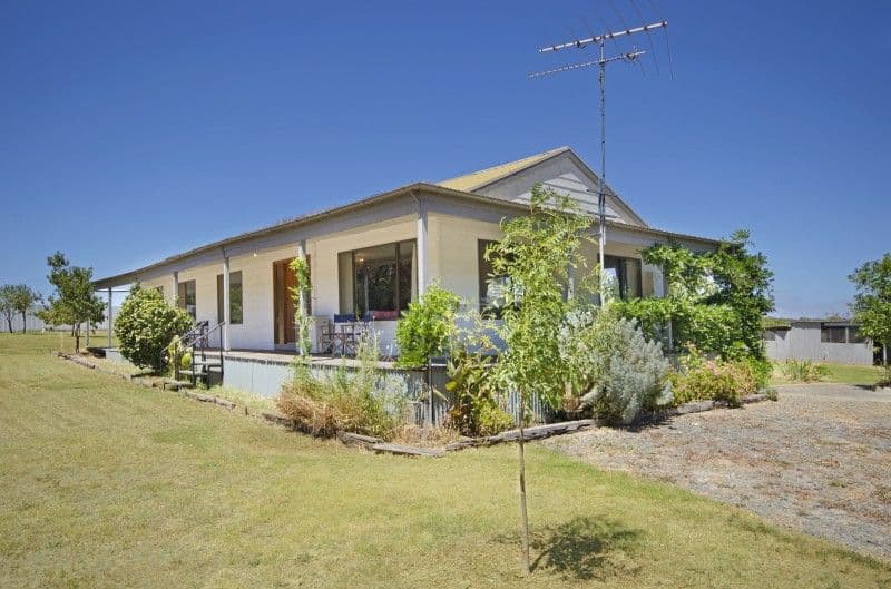 9 Weatherboard Road, INVERLEIGH VIC 3321, Inverleigh - Image 1