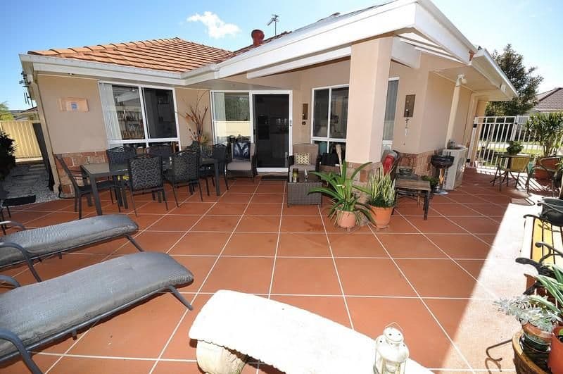 28 Leighanne Crescent, ARUNDEL QLD 4214, Arundel - Thumbnail 5