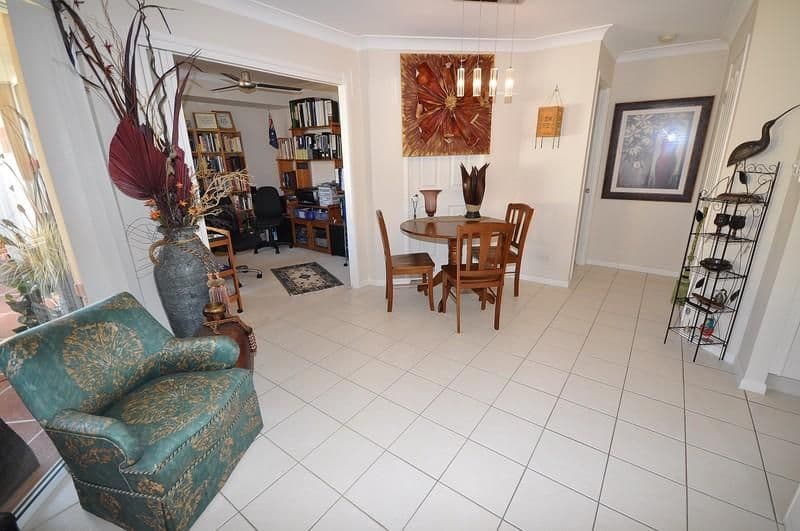 28 Leighanne Crescent, ARUNDEL QLD 4214, Arundel - Thumbnail 6