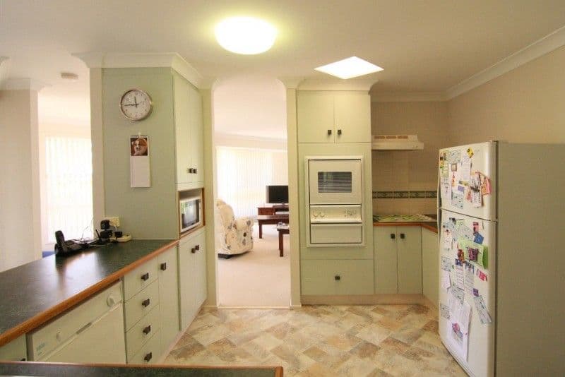 27 Danica Court, KEARNEYS SPRING QLD 4350, Kearneys Spring - Thumbnail 2
