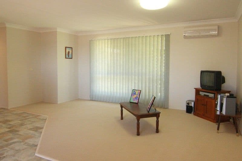 27 Danica Court, KEARNEYS SPRING QLD 4350, Kearneys Spring - Thumbnail 7