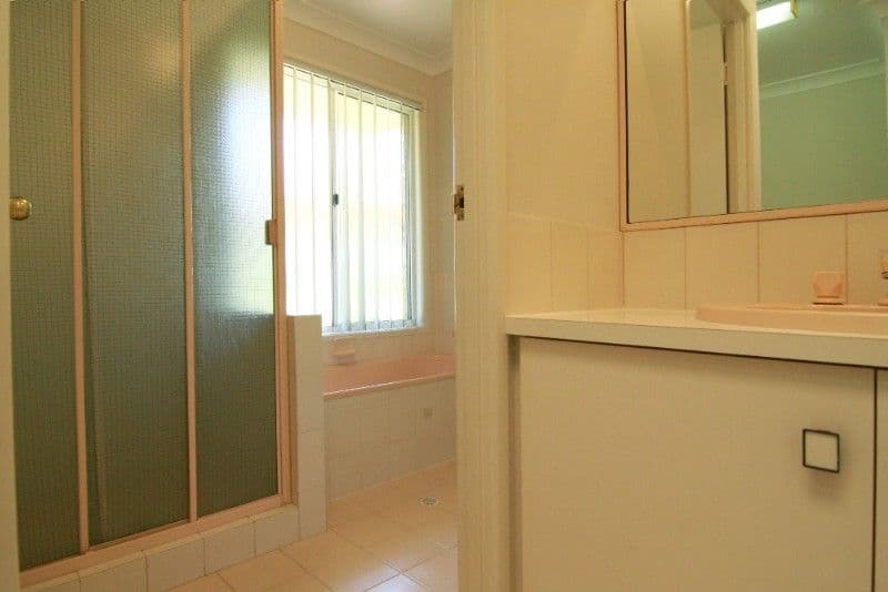 27 Danica Court, KEARNEYS SPRING QLD 4350, Kearneys Spring - Thumbnail 8