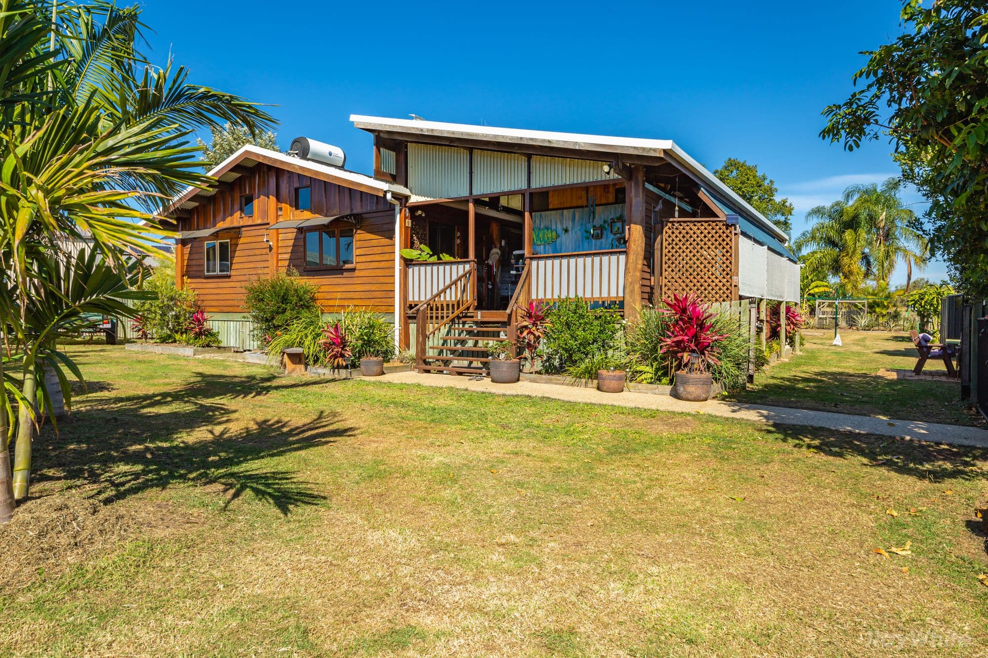 29 Coral Cove Drive, Coral Cove QLD 4670, Coral Cove - Thumbnail 3