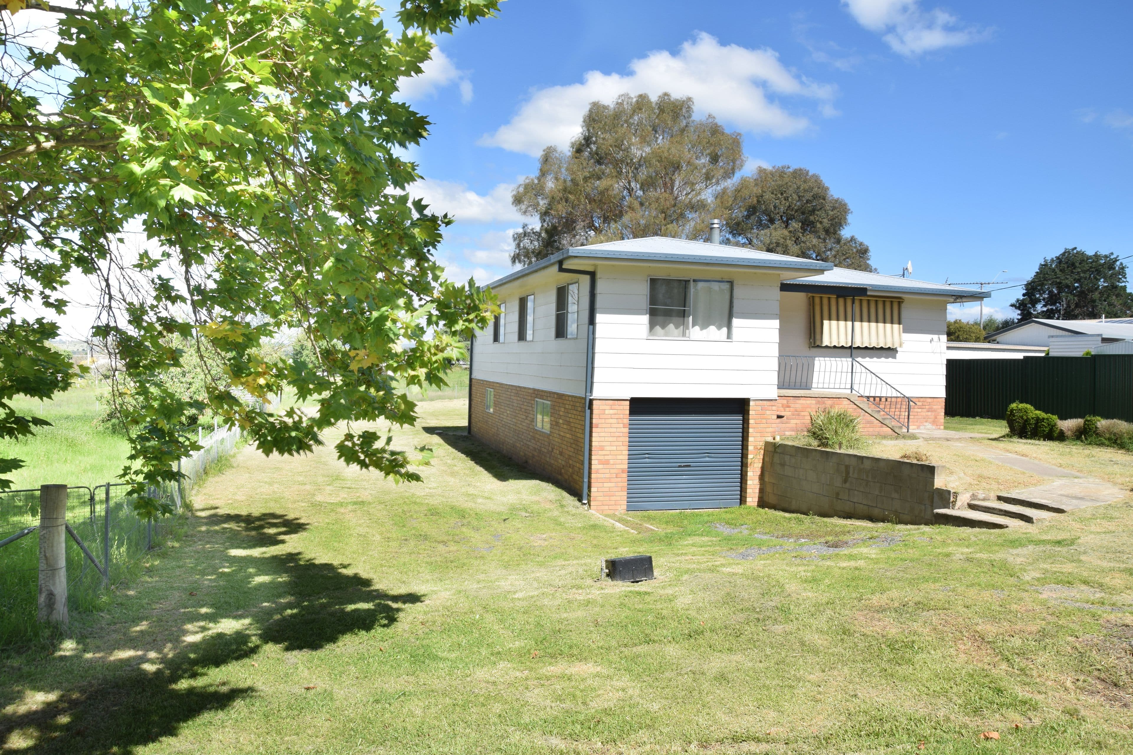 127 Duncan Street, Tenterfield NSW 2372, Tenterfield - Image 1