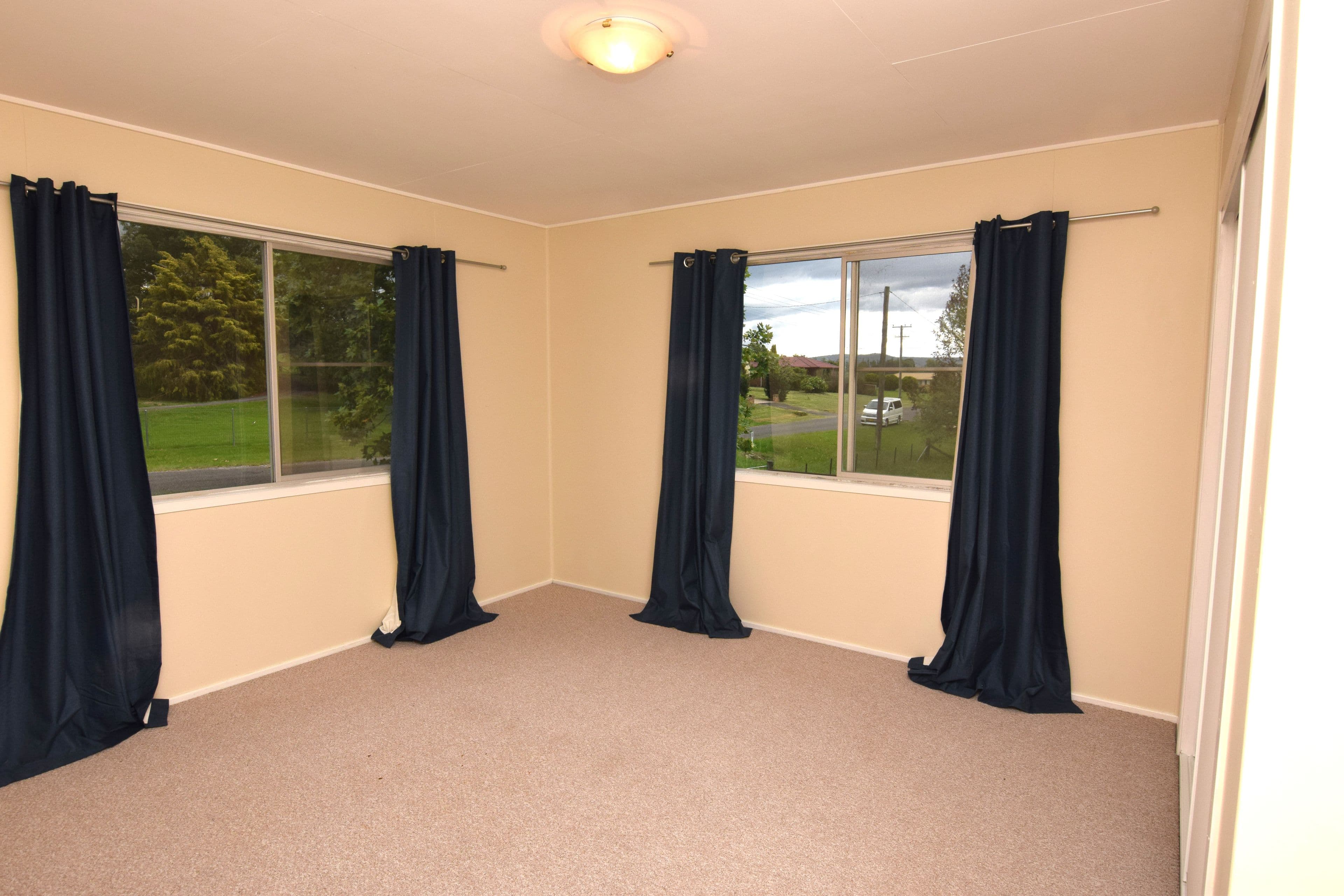 127 Duncan Street, Tenterfield NSW 2372, Tenterfield - Thumbnail 2