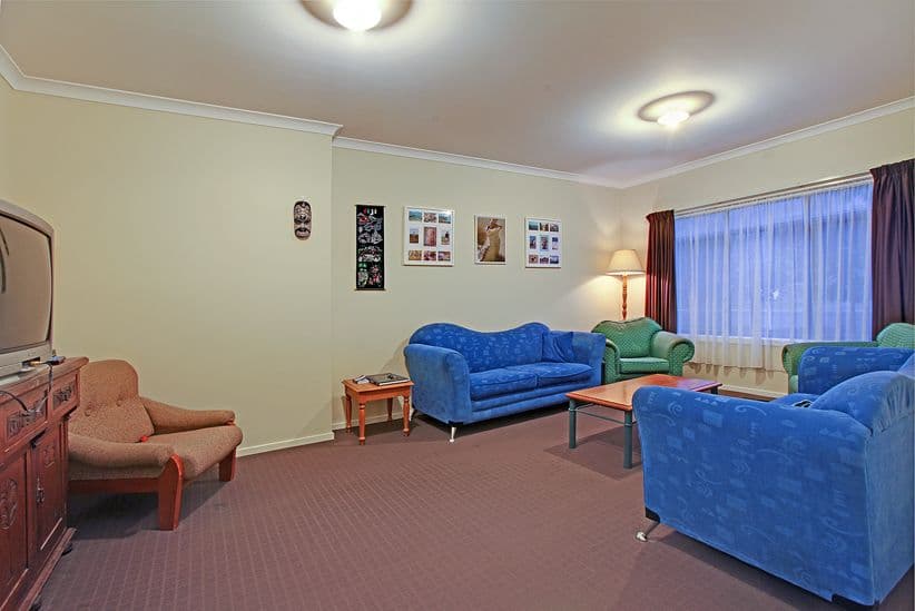 32 Skyline Drive, SOUTH MORANG VIC 3752, South Morang - Thumbnail 2