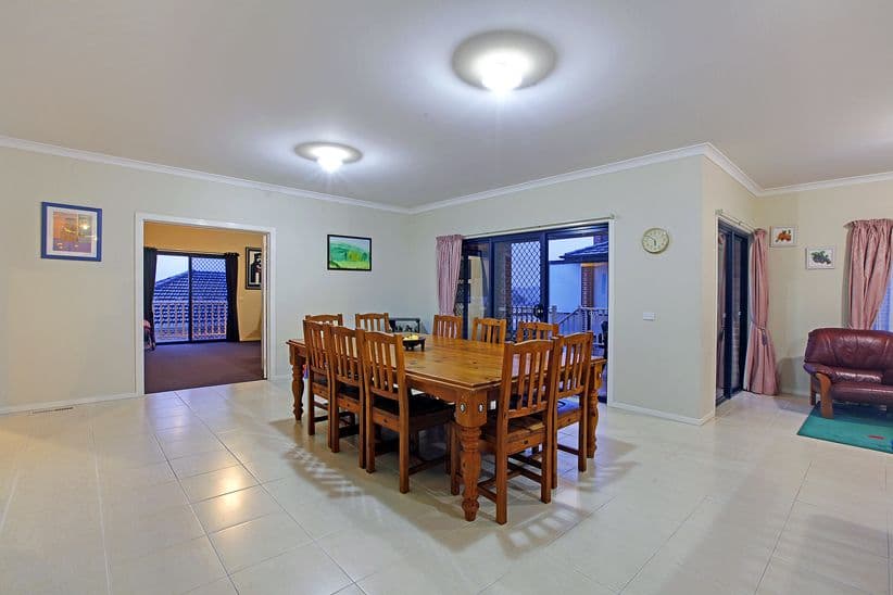 32 Skyline Drive, SOUTH MORANG VIC 3752, South Morang - Thumbnail 4