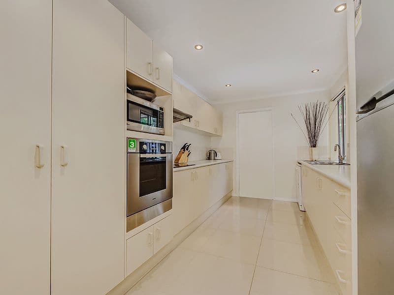 9 Parkside Circuit, ROBINA QLD 4226, Robina - Thumbnail 3