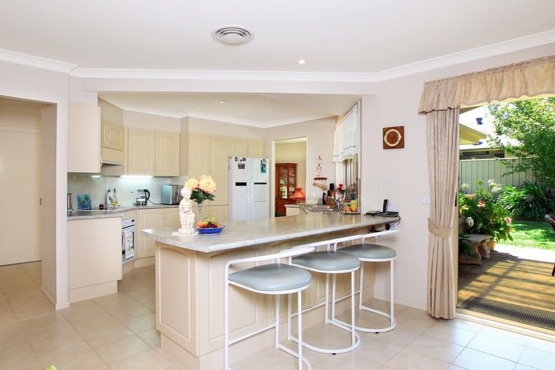 25 Golden Grove, WORRIGEE NSW 2540, Worrigee - Thumbnail 4