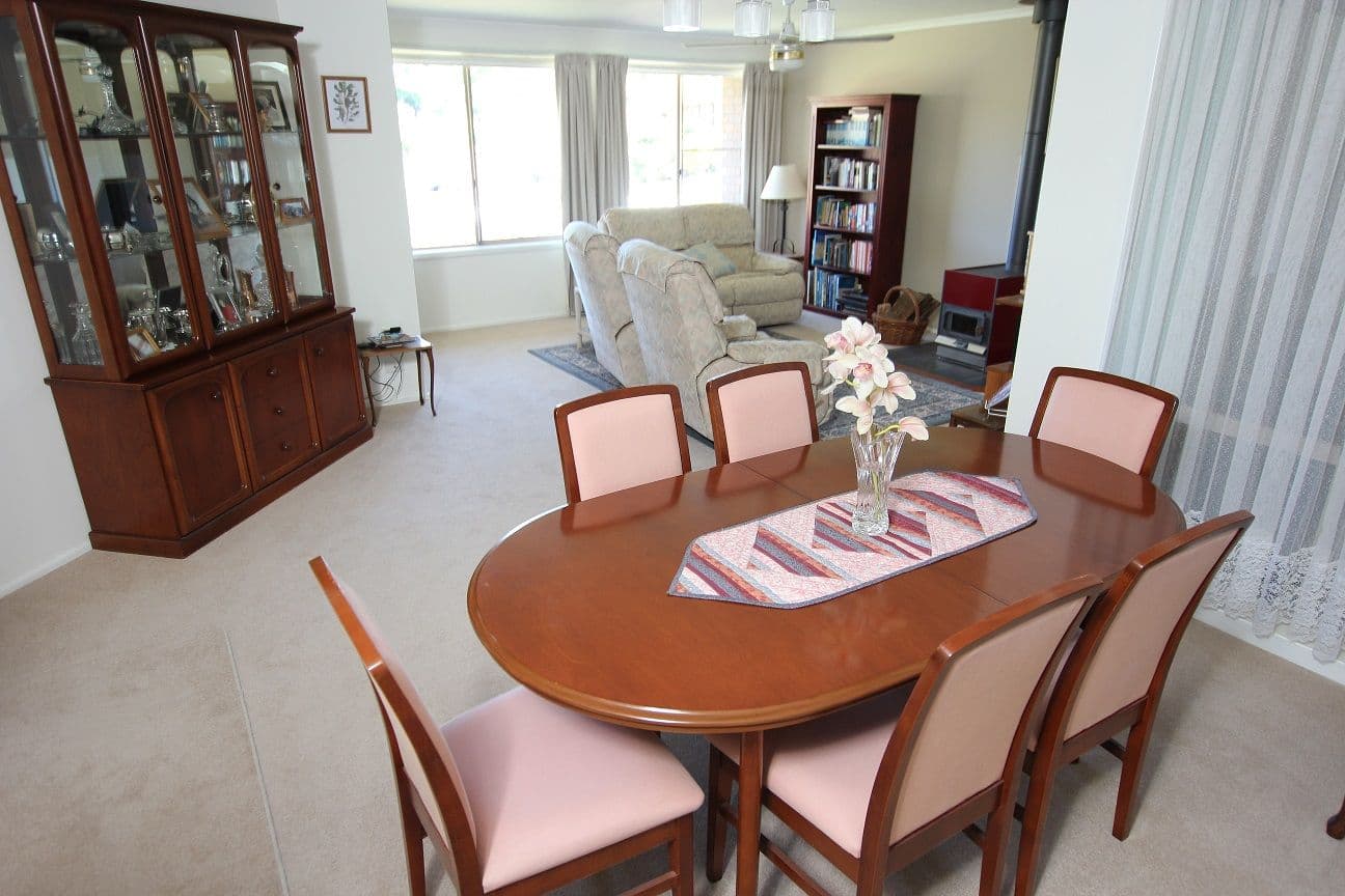 30 Dalgety Crescent, Green Point - Thumbnail 3