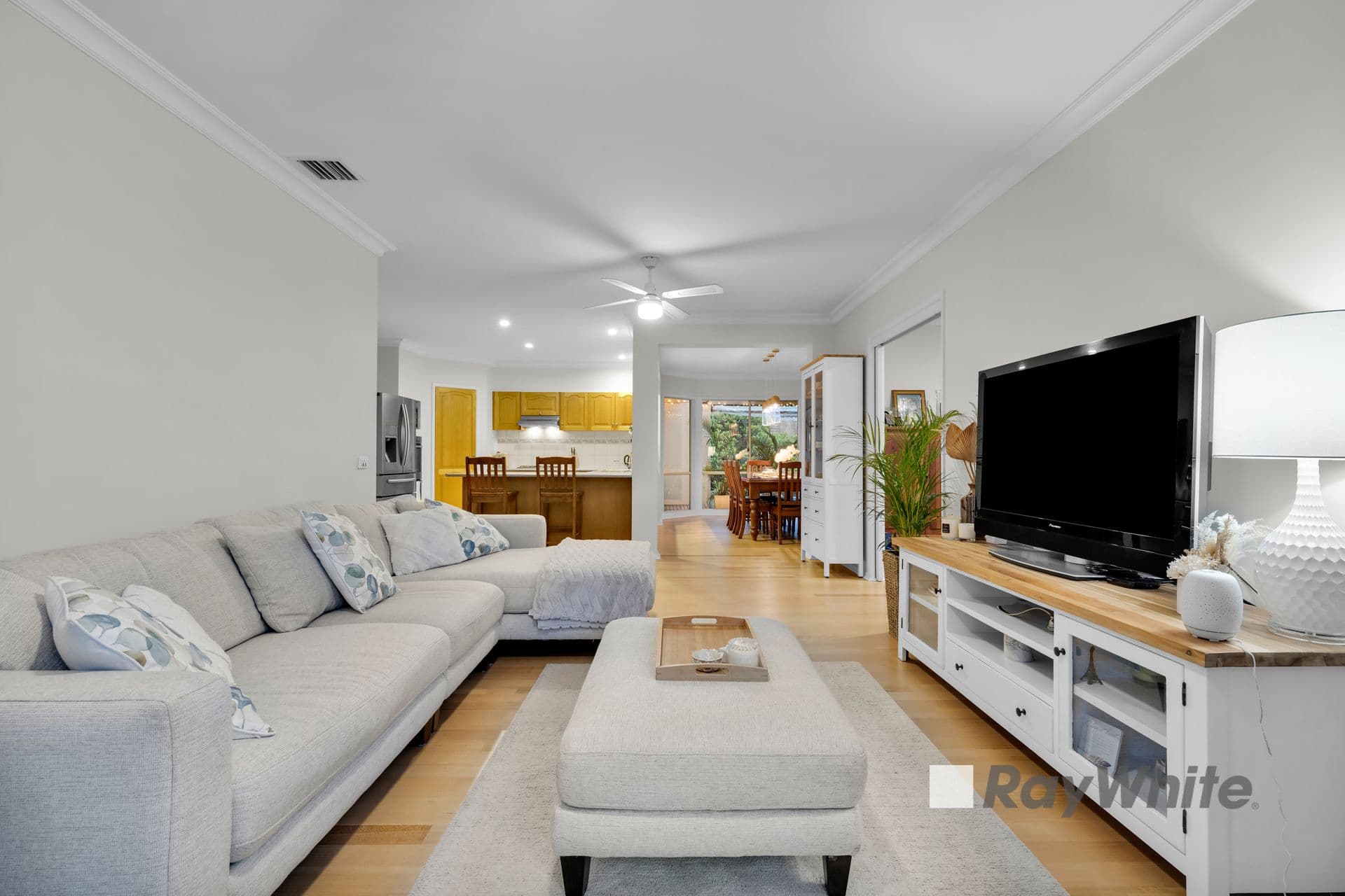 3 Berkshire Place, Narre Warren South VIC 3805, Narre Warren South - Thumbnail 6